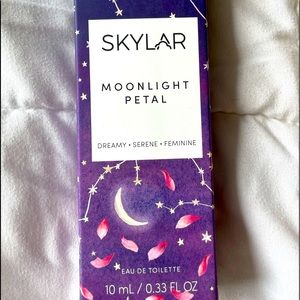 SKYLAR Moonlight Petal perfume rollerball